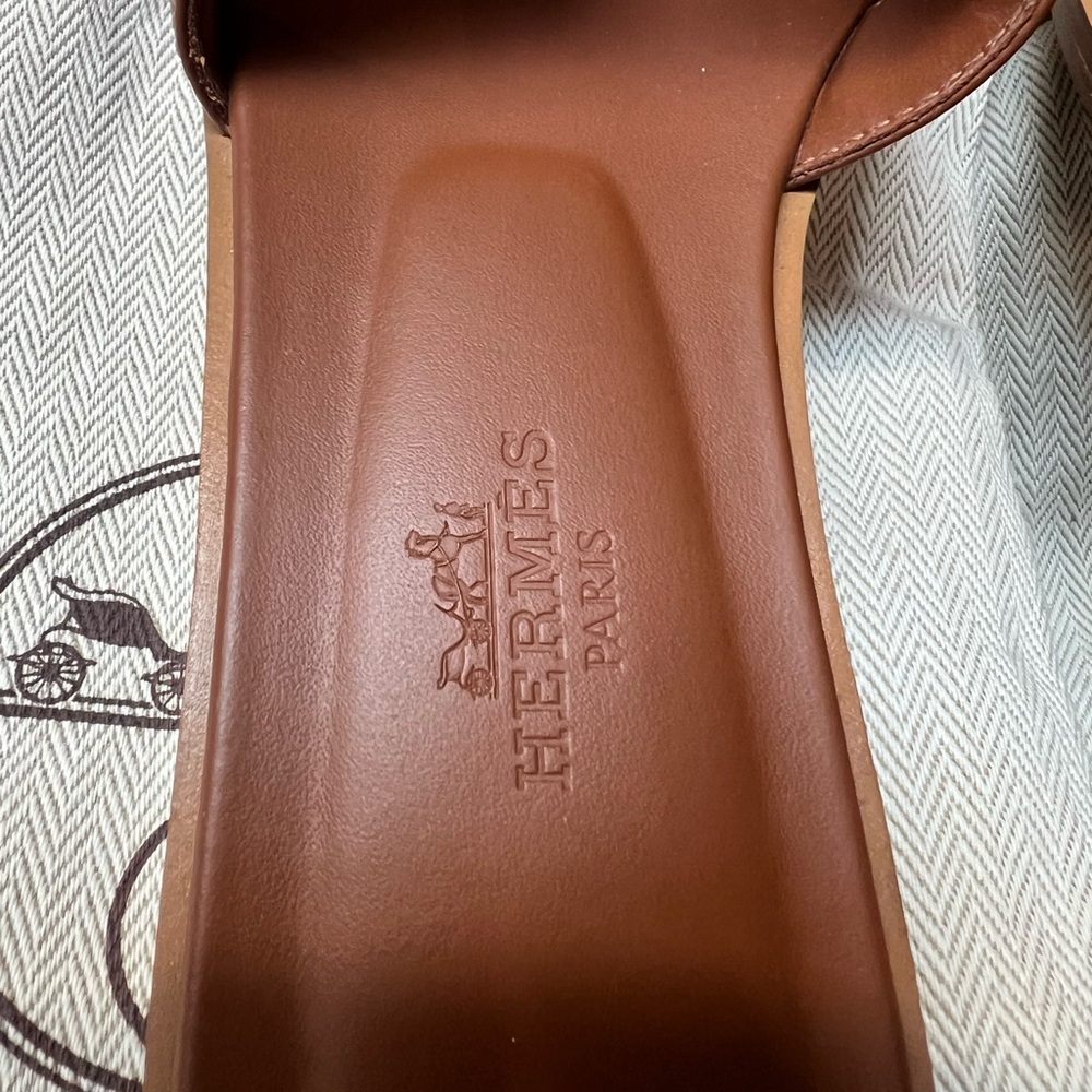Hermès Tan Leather Sandals, Soles- size euro 35/us 5-5.5 ORAN Sandal - Picture 8 of 15